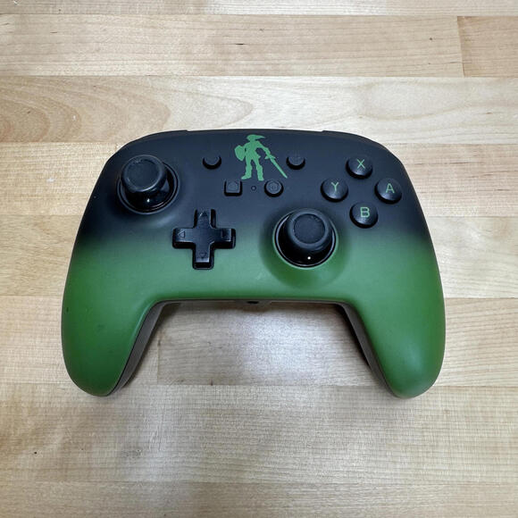 PowerA Legend of Zelda Link Wired Controller Nintendo Switch Green Black NO WIRE - Picture 1 of 8